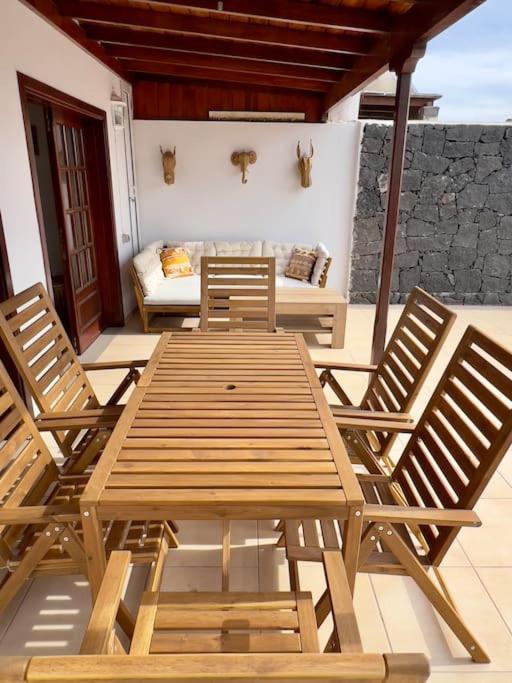 Villa Atienza 99 Playa Blanca  Exterior photo