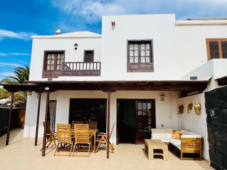 Villa Atienza 99 Playa Blanca  Exterior photo