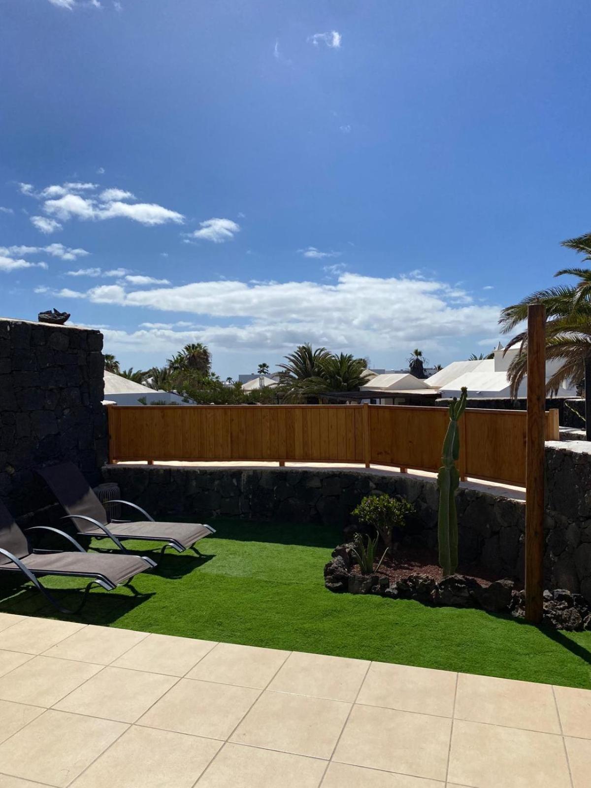 Villa Atienza 99 Playa Blanca  Exterior photo