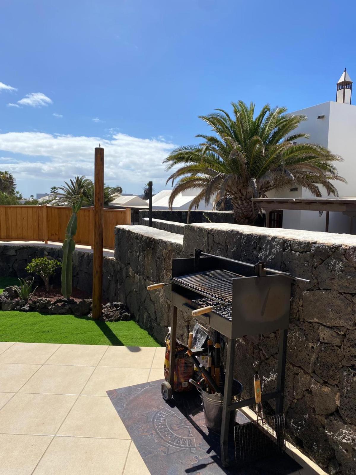 Villa Atienza 99 Playa Blanca  Exterior photo